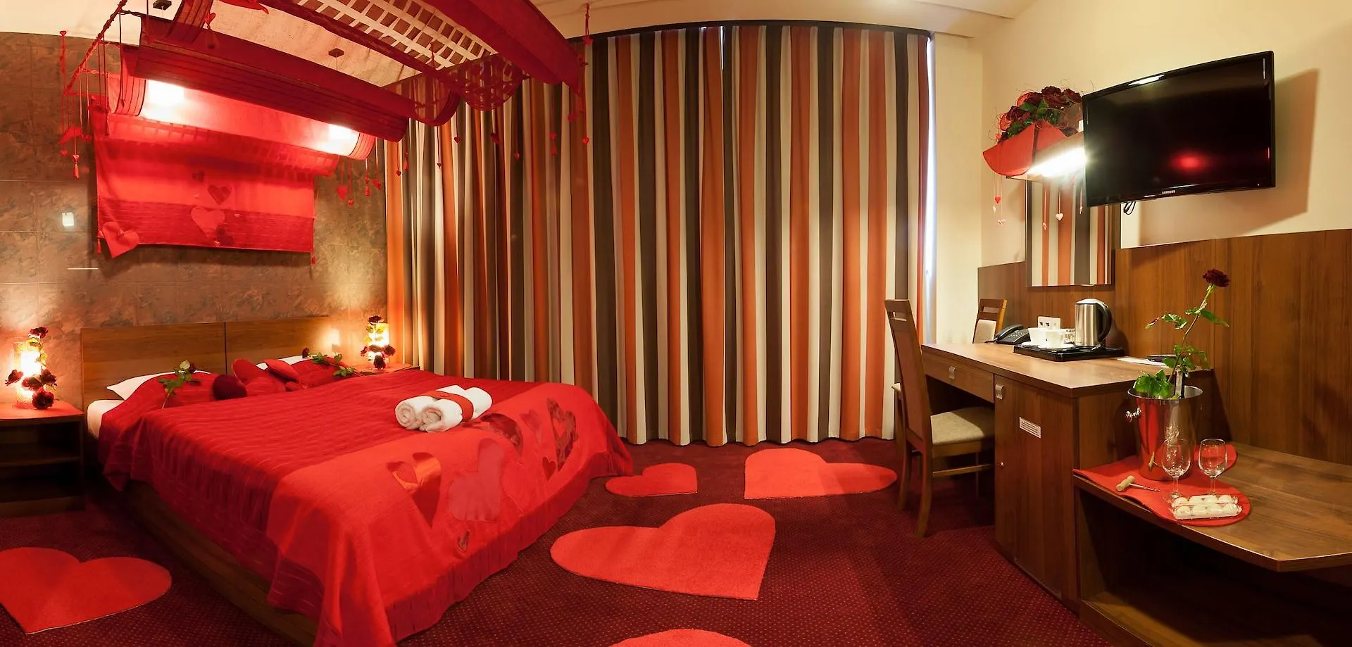 Hotel Alexander Краков 3*,